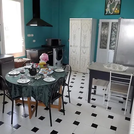 House Capo Santa Chiara *