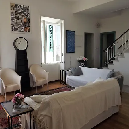 Apartment House Capo Santa Chiara